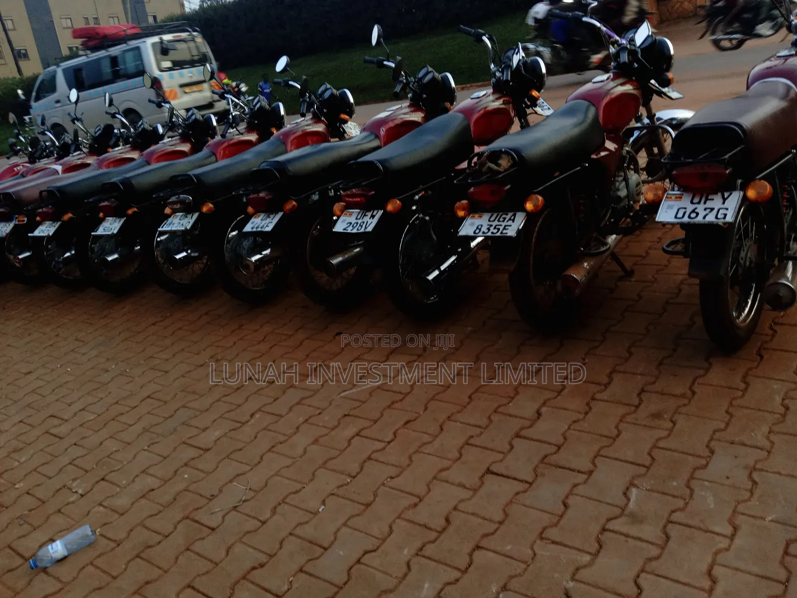 Bajaj Boxer 100 2023 Red