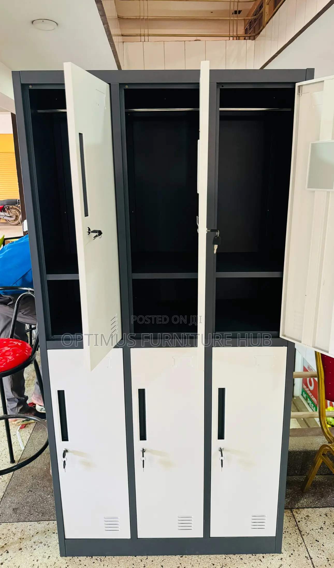 Locker (6 Compartments)