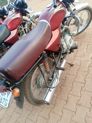 Bajaj Boxer 2023 Red