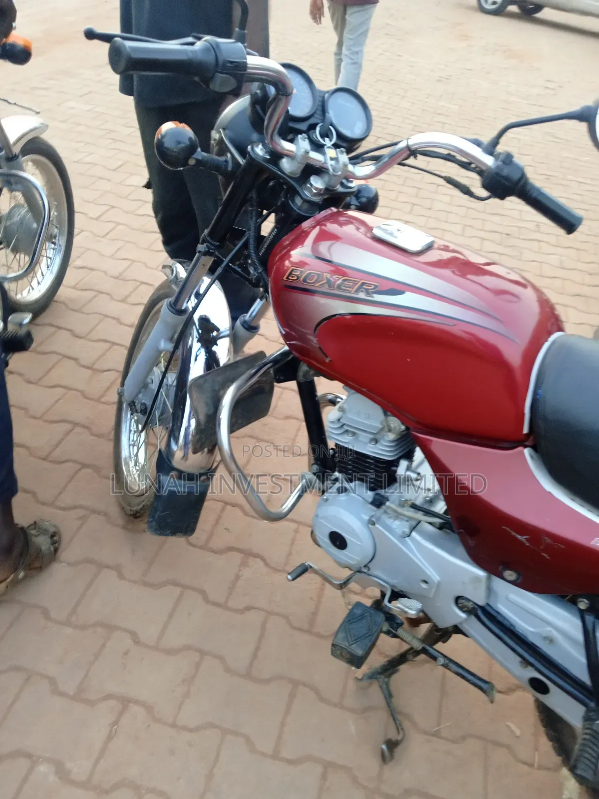 Bajaj Boxer 100 2024 Red