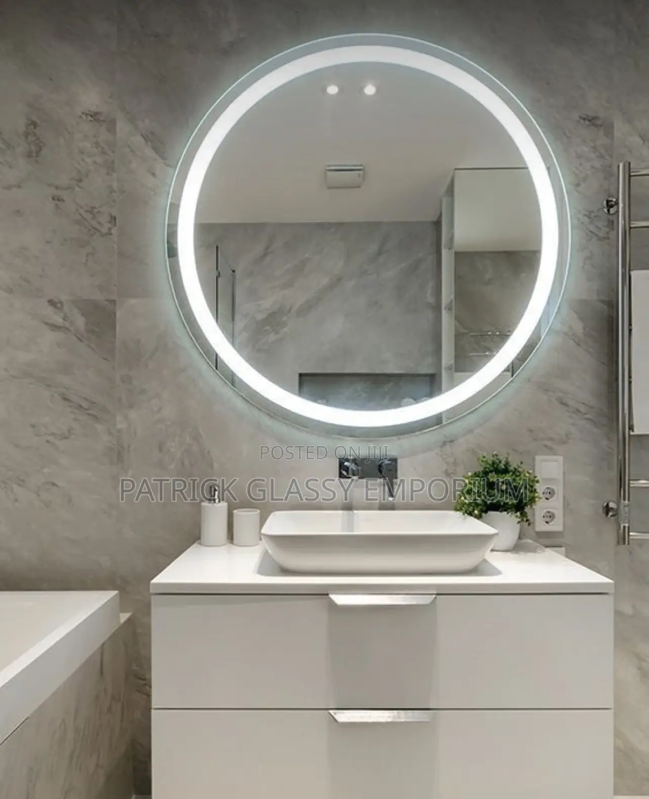 Round Mirrors