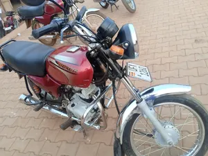 Bajaj Boxer BM100ES 2023 Red