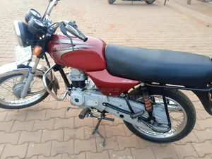 Bajaj Boxer BM100ES 2023 Red