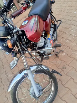 Bajaj Boxer 2023 Red