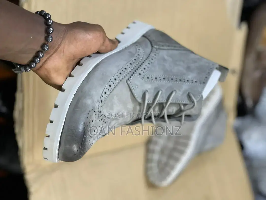 Men's Original Timberland Boots-Grey