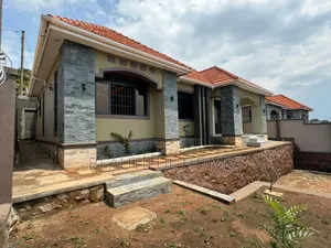 Furnished 4bdrm House in Bwebajja, Ssabagabo-Makindye for sale