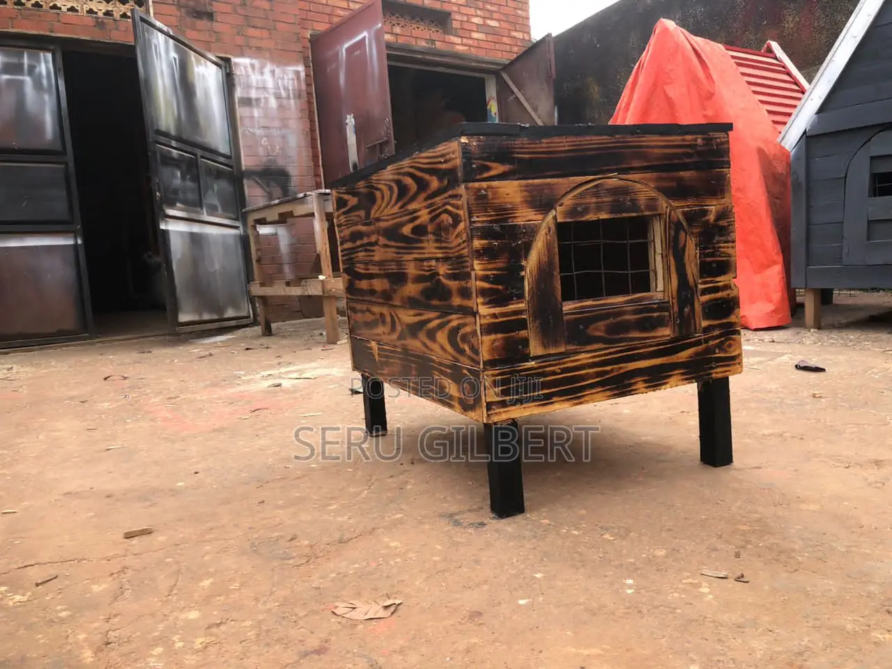 Inn Door Kennel