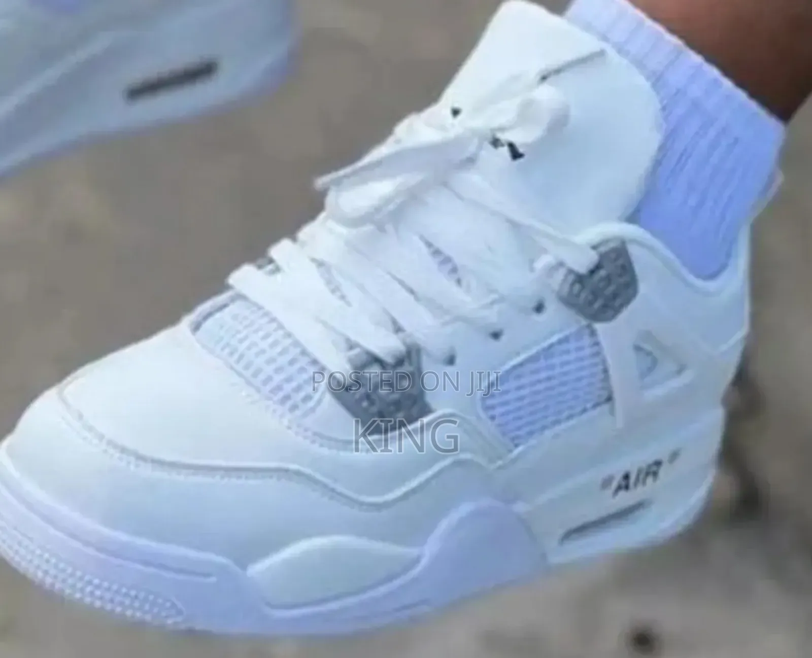 Womens Sneakers. Airjordan 4 Retro White