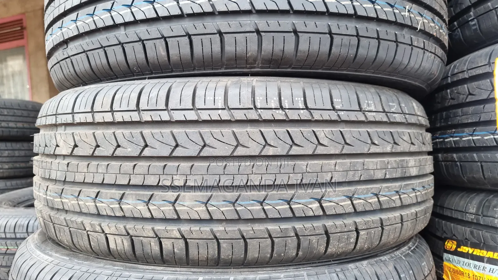 235/60r18 Grand Tourer Centara