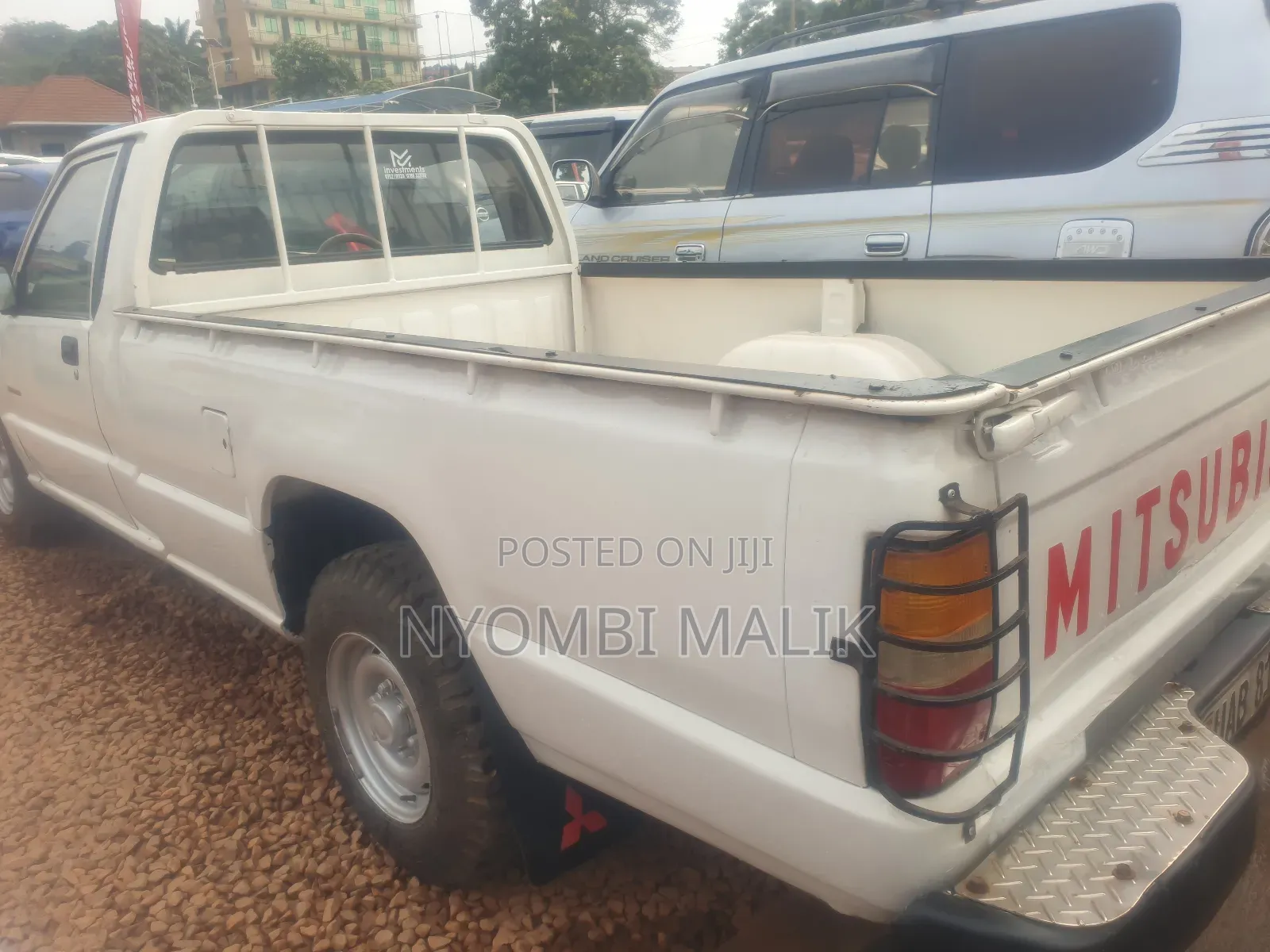 Mitsubishi L200 Club Cab 2.0 4WD 1998 White
