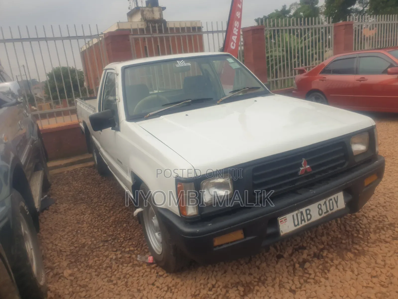 Mitsubishi L200 Club Cab 2.0 4WD 1998 White