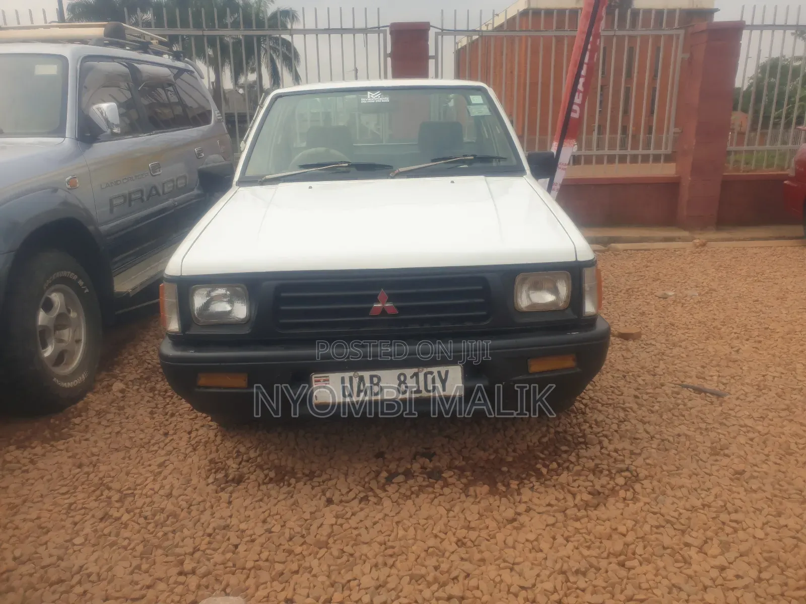 Mitsubishi L200 Club Cab 2.0 4WD 1998 White