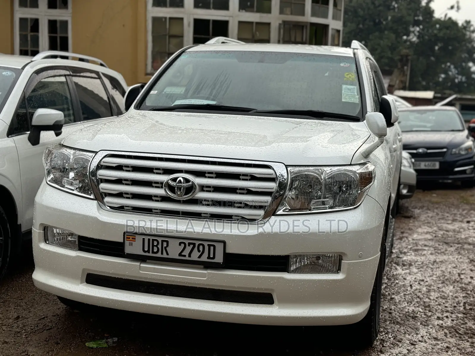 Toyota Land Cruiser Prado 2010 White