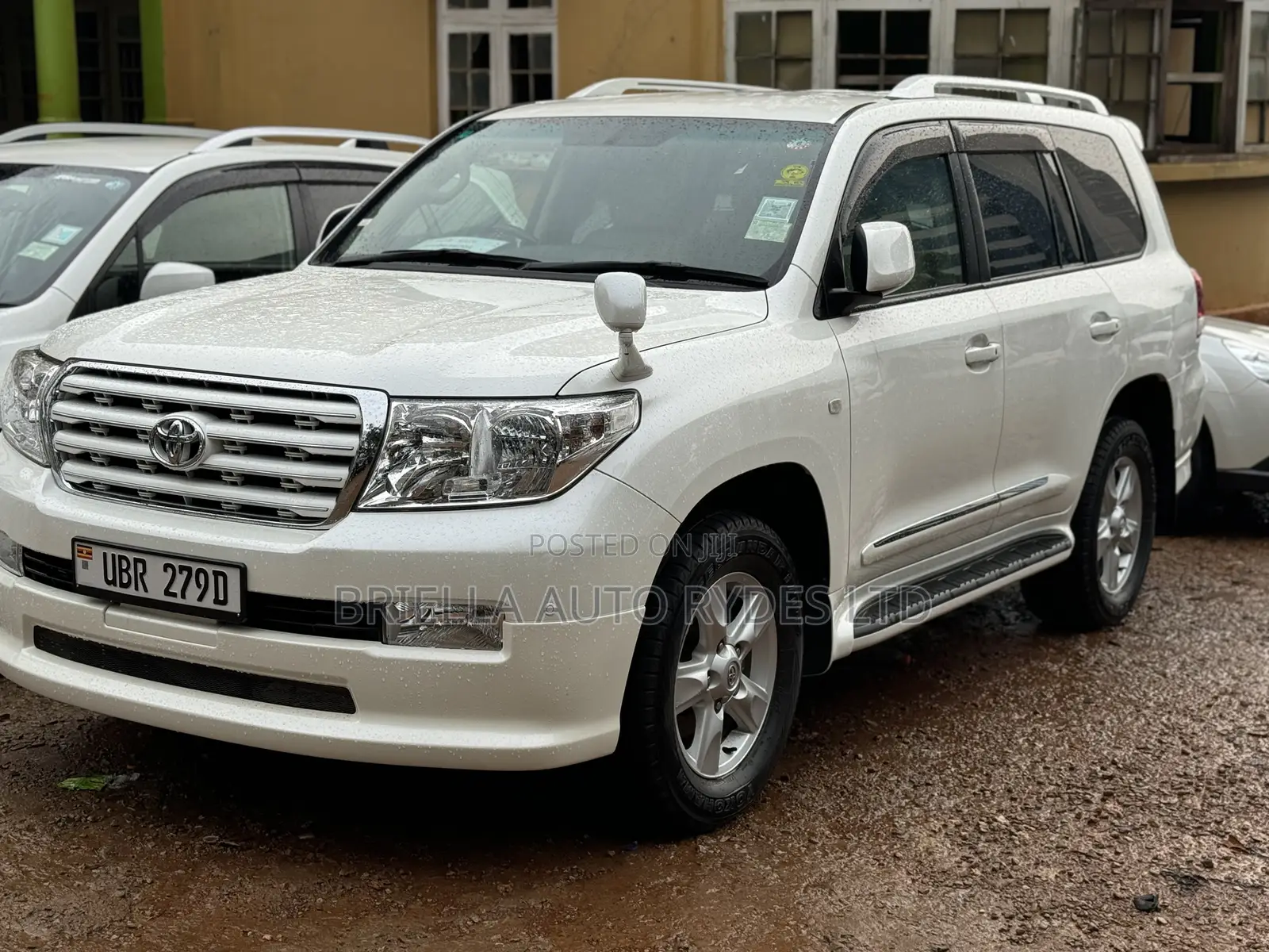 Toyota Land Cruiser Prado 2010 White