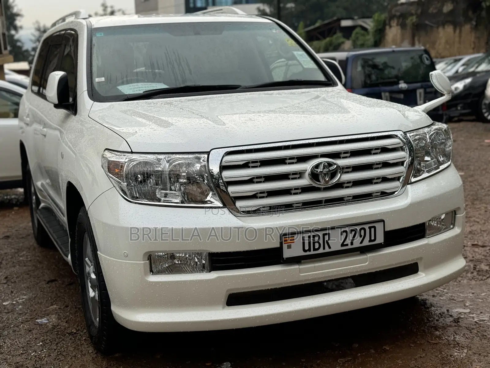 Toyota Land Cruiser Prado 2010 White