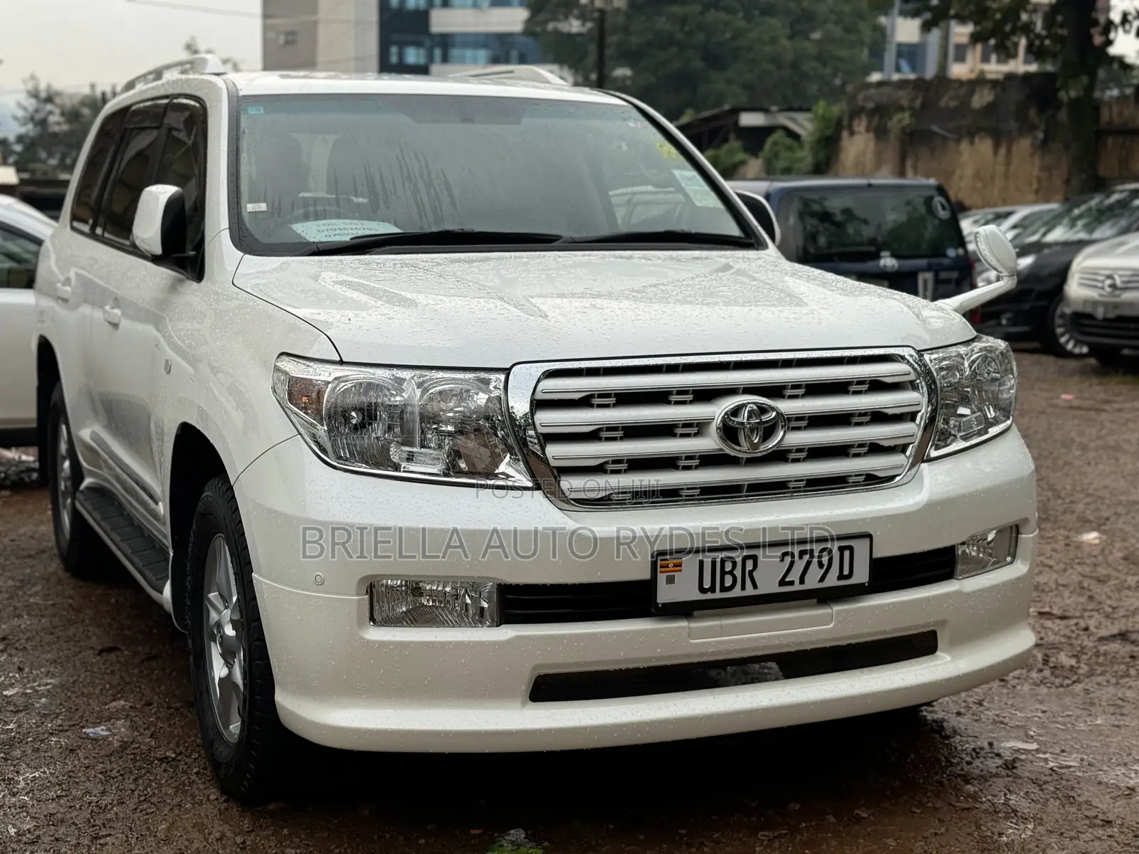 Toyota Land Cruiser Prado 2010 White