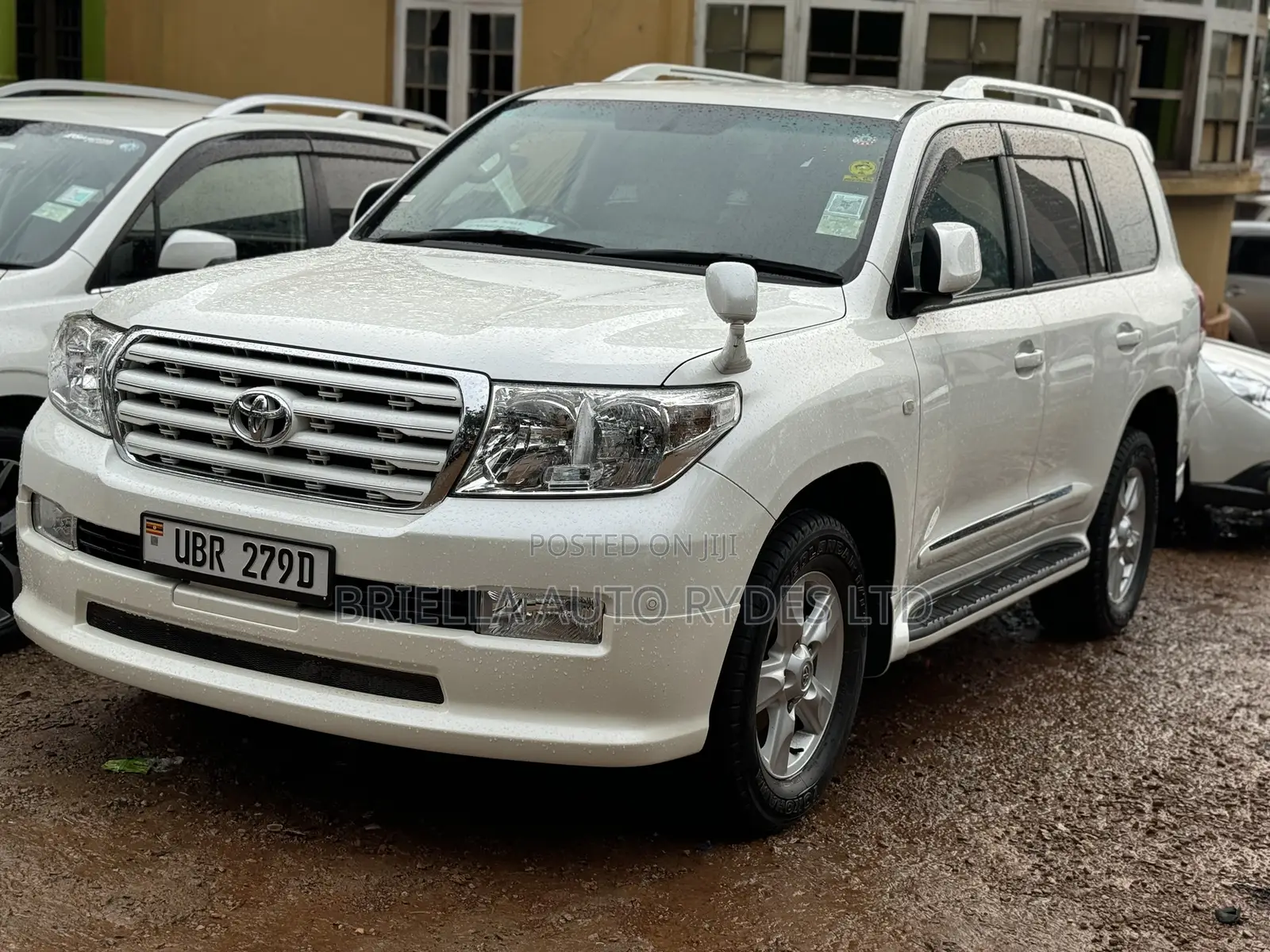 Toyota Land Cruiser Prado 2010 White