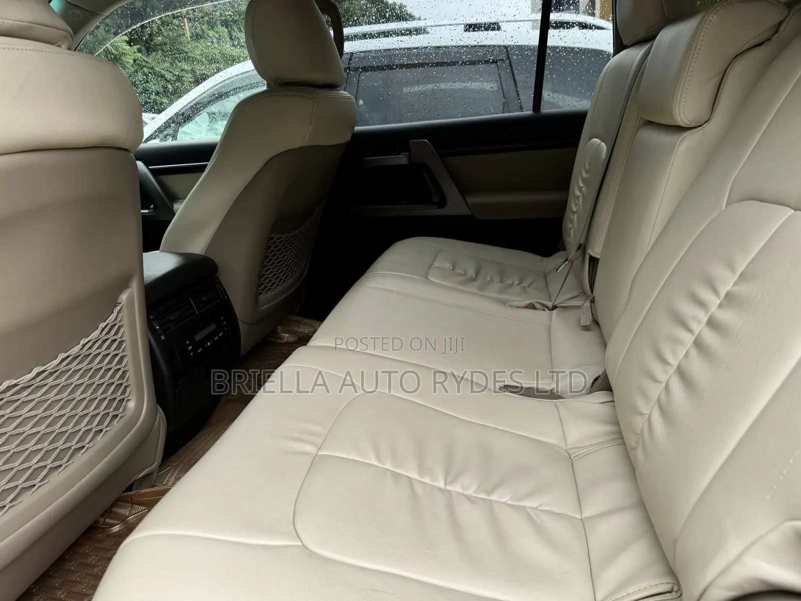 Toyota Land Cruiser Prado 2010 White