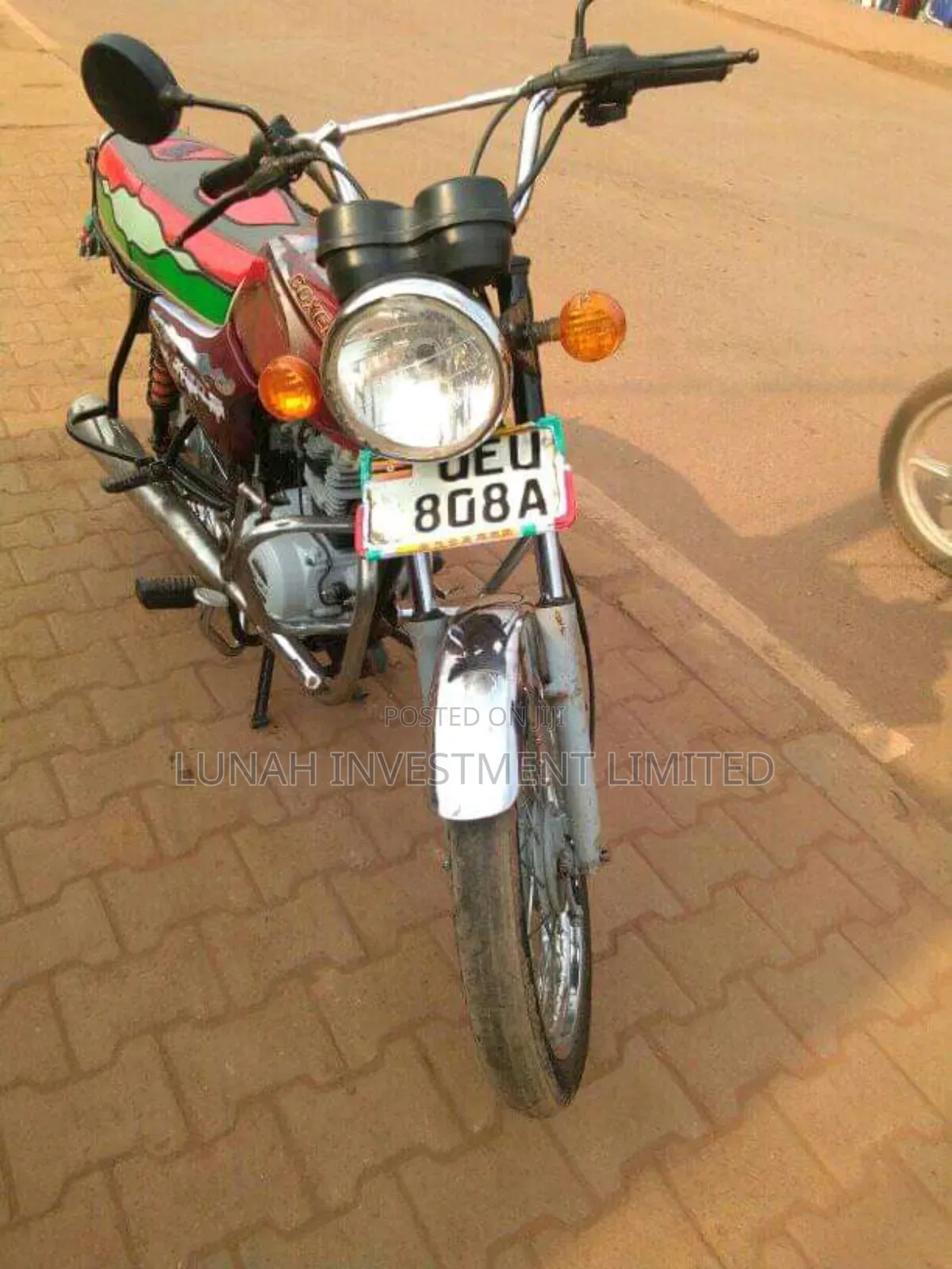 Bajaj Boxer 2023 Red