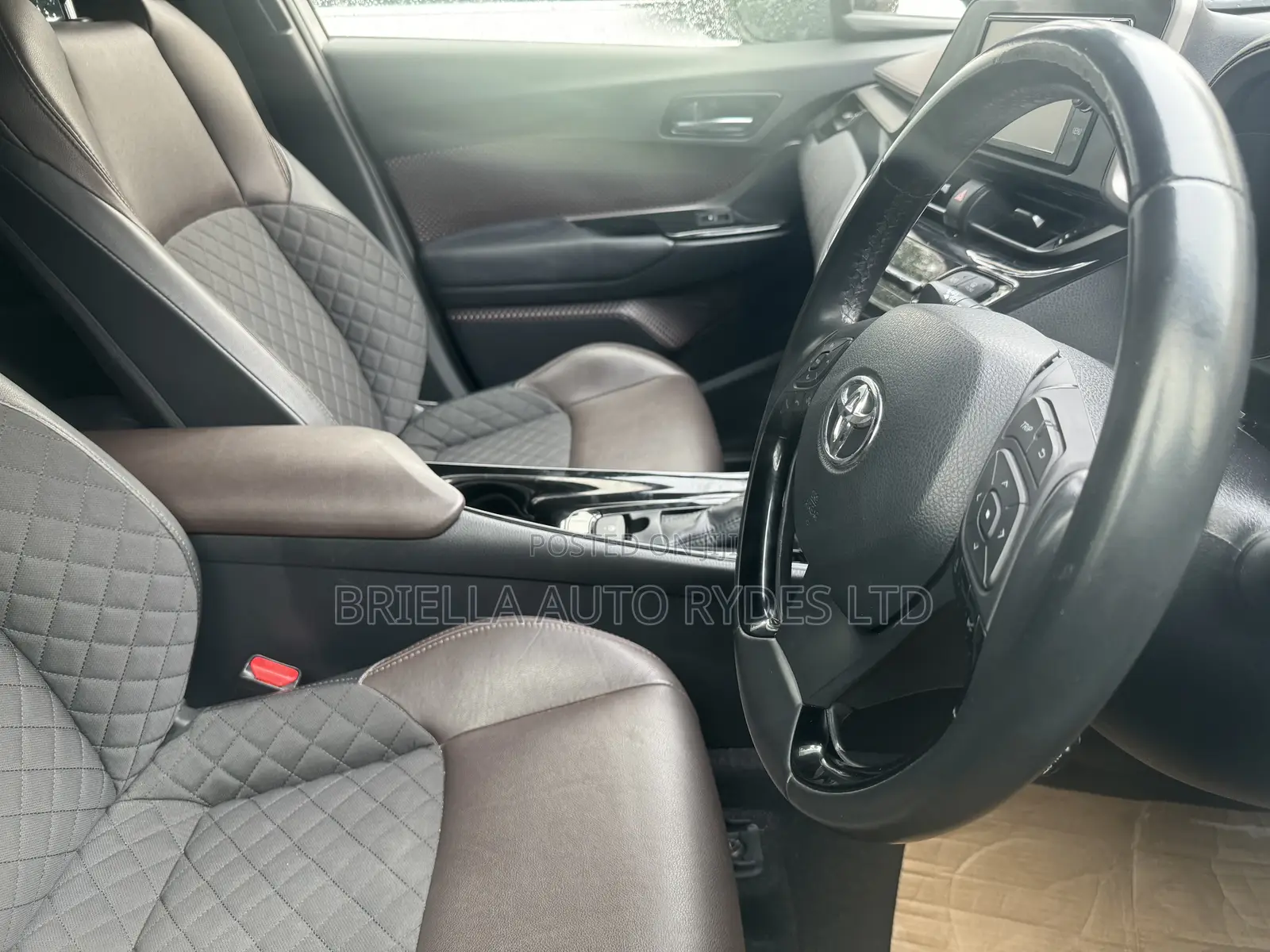 Toyota C-HR 2017 Silver