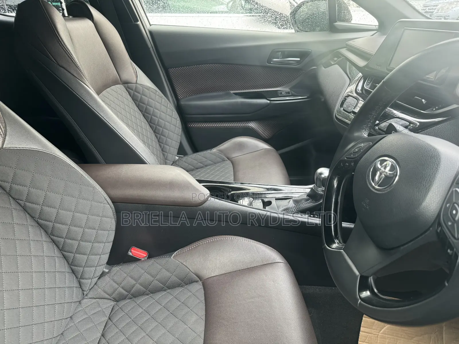 Toyota C-HR 2017 Silver