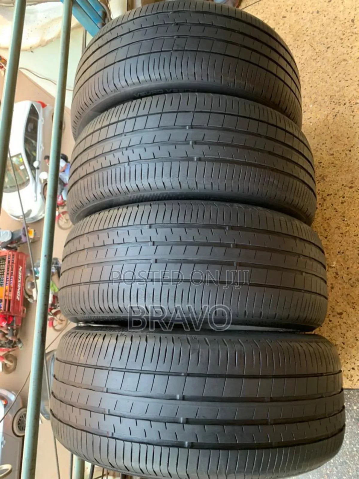 225/50r18 Dunlop for Golf.