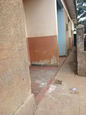 4bdrm House in Nsambya Town, Division A for sale