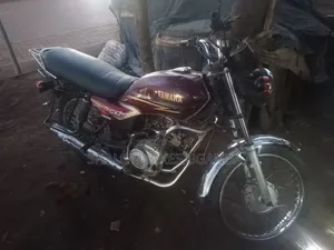 Yamaha Crux 2016 Brown