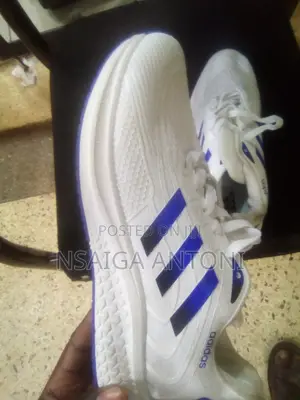 Photo - Running Shoe Original One