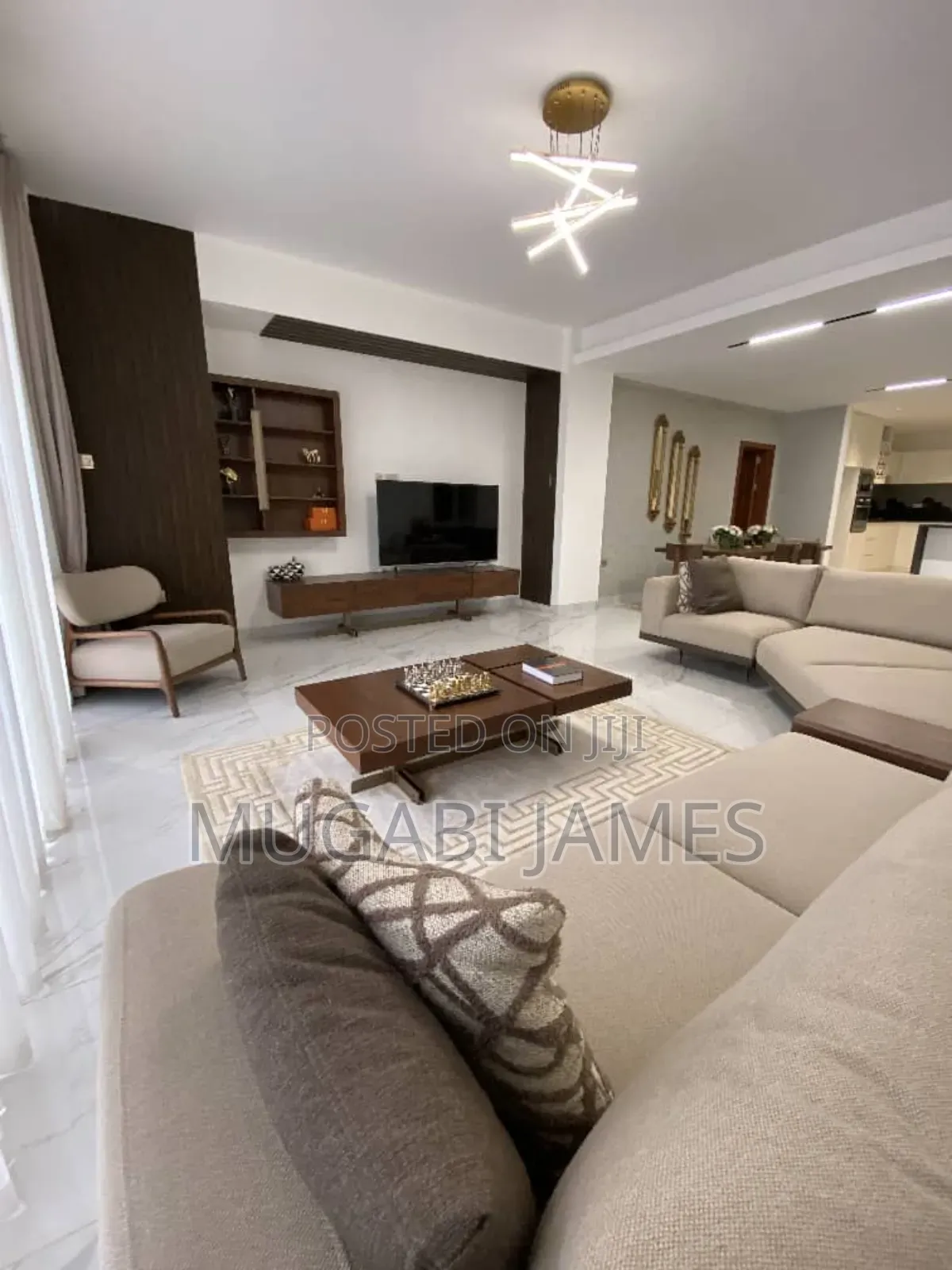 4bdrm Apartment in Central Division for sale