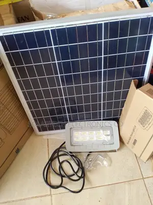 2.0 Radar Blue Carbon Solar Flood Lights SEC