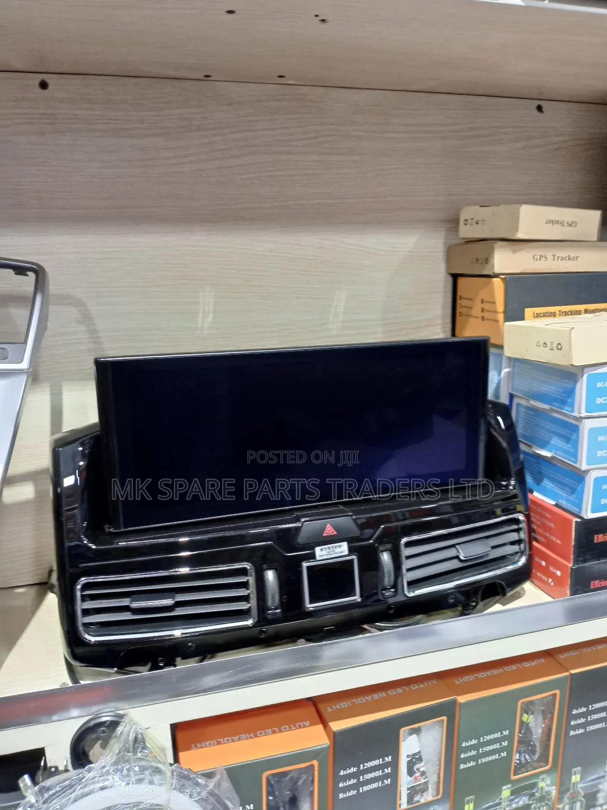 Car Android Radio for Land Cruiser 200 Tesla and Blue Take