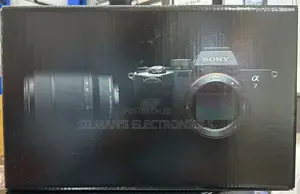 Sony Alpha 7 Iv Body Plus 28-70mm Lens
