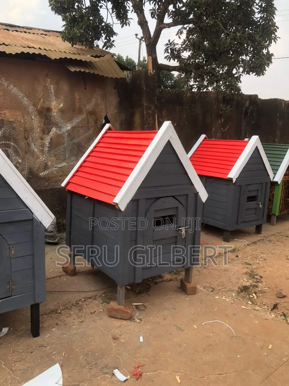 GGH Nice Dog House Available