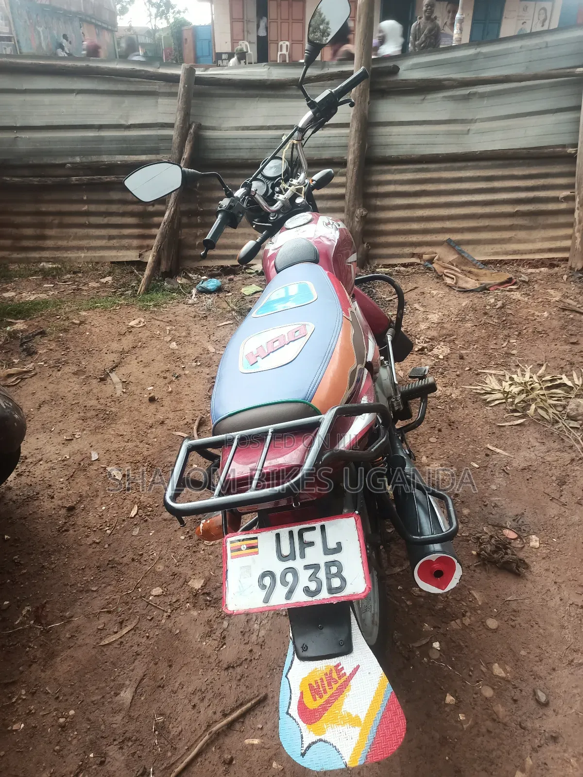 Bajaj Boxer 125 2022 Red