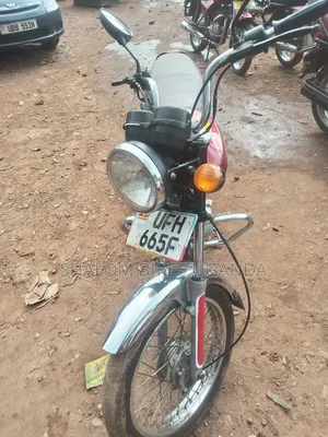 Bajaj Boxer 100 2022 Red