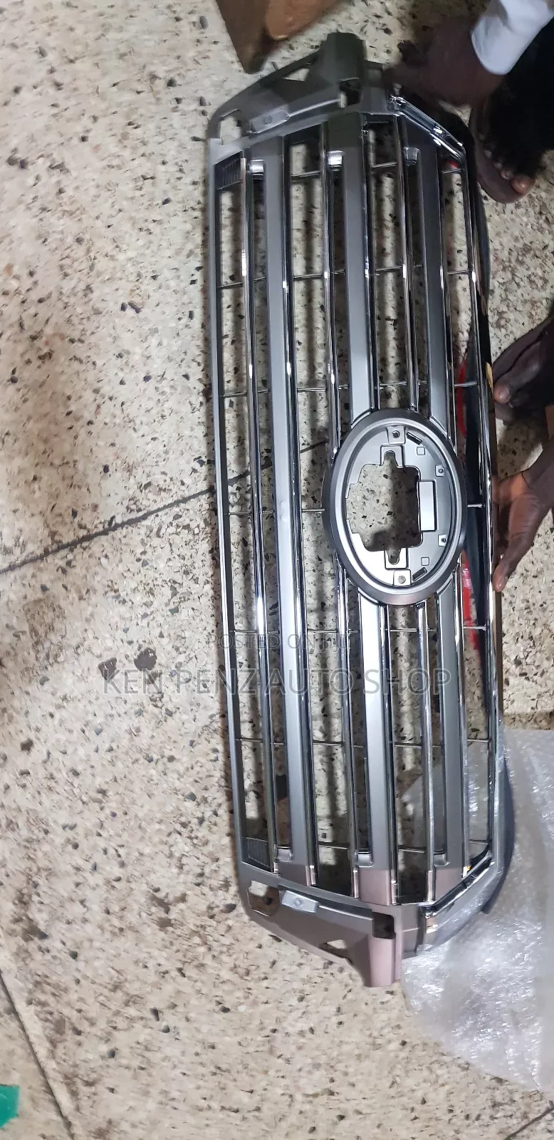 Grill for Landcruiser Lc 200