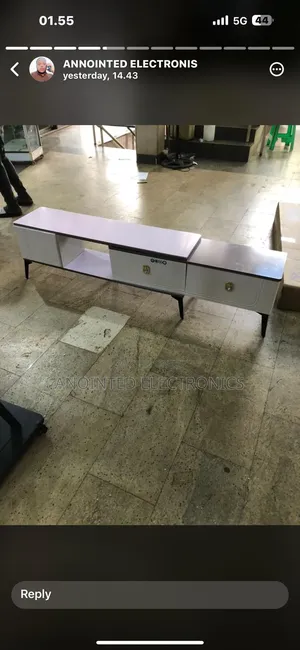 MOODEERN Tv Stand