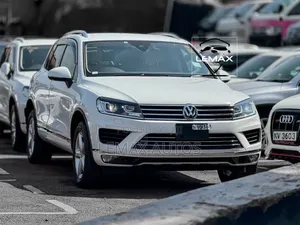 Photo - Volkswagen Touareg V6 Sport AWD 4MOTION 2015 White