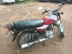 Bajaj Boxer 2016 Red