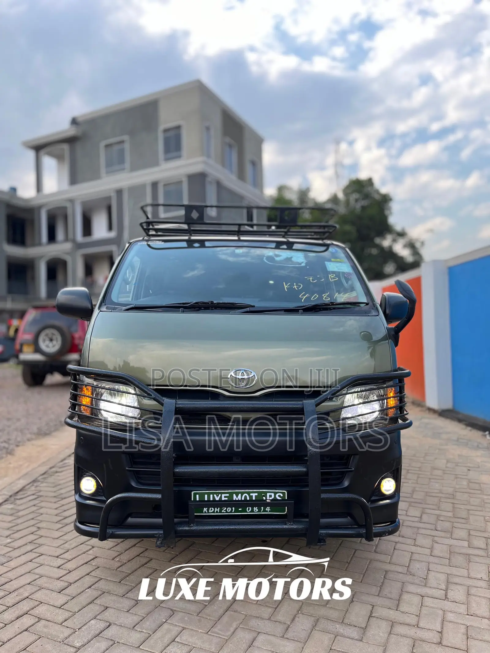 Toyota HiAce SV Premium 2013 Beige