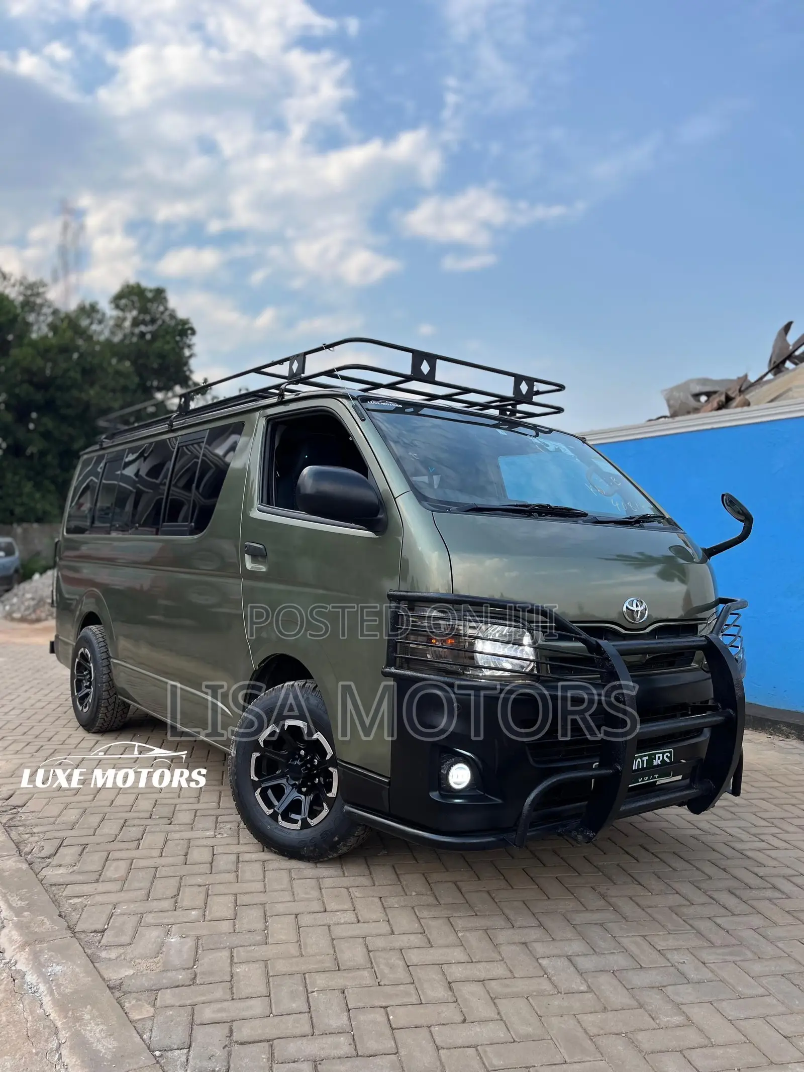 Toyota HiAce SV Premium 2013 Beige