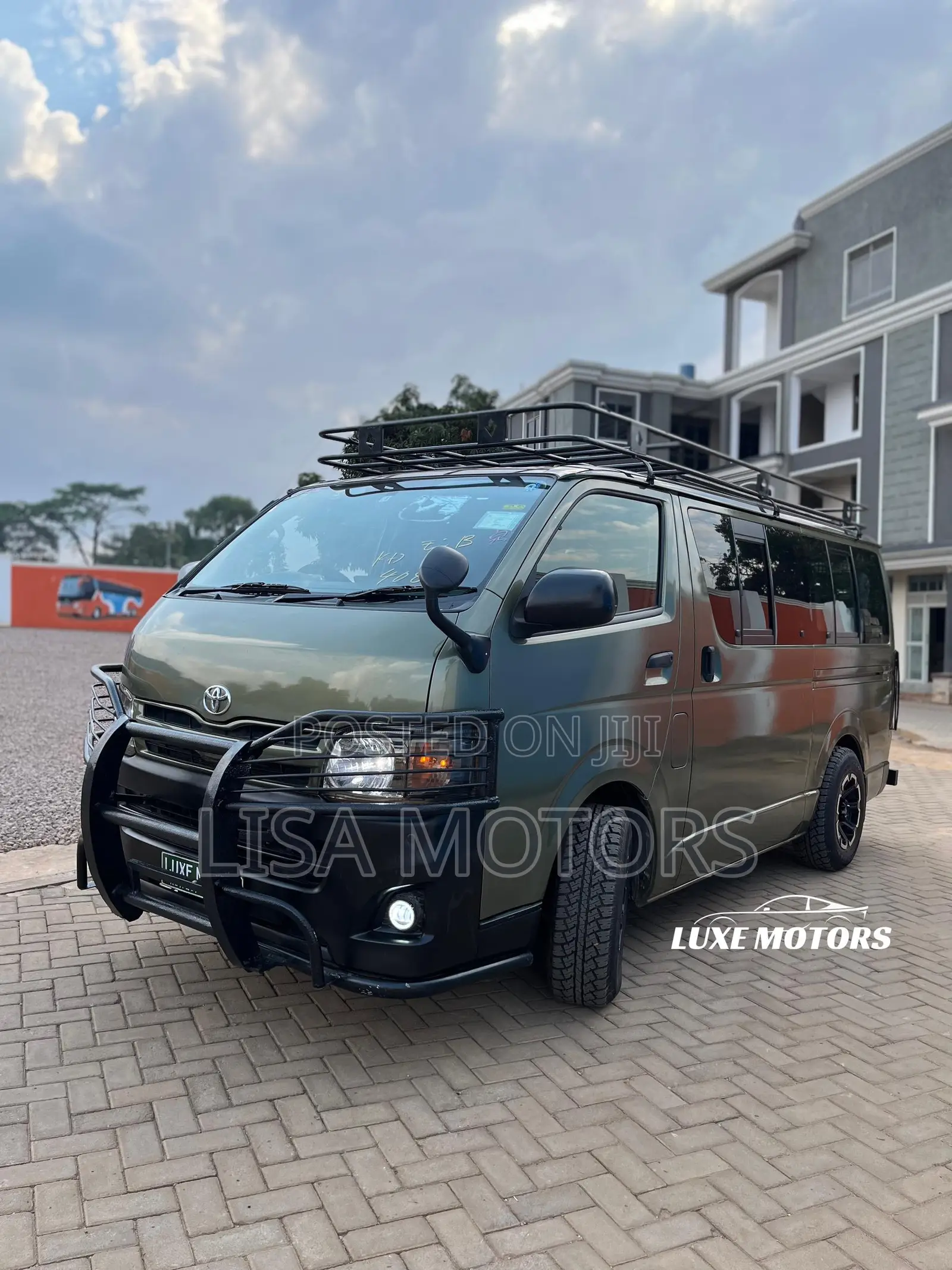 Toyota HiAce SV Premium 2013 Beige