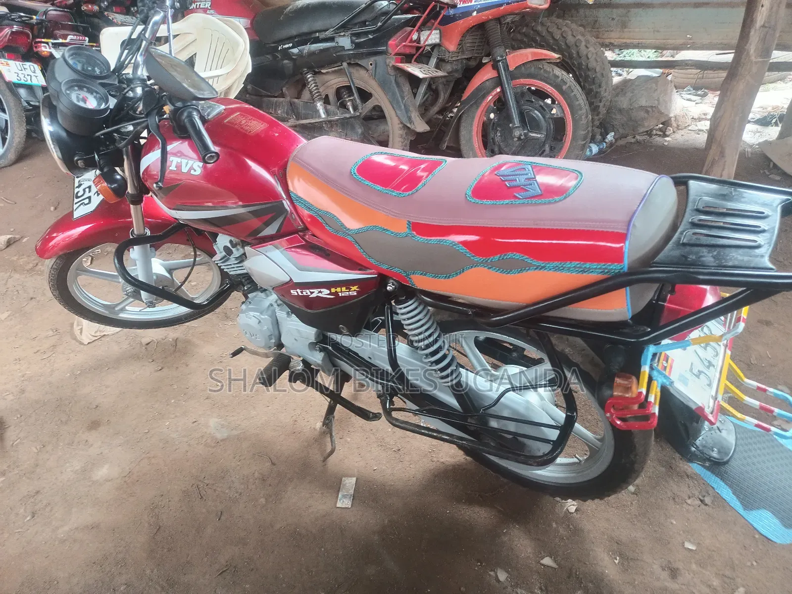 TVS HLX 125 2022 Red