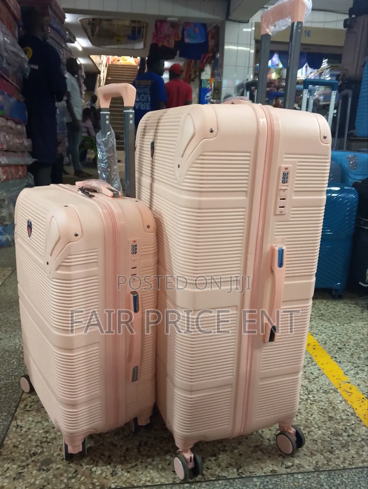 Original Rubber Plastic Suitcases.Large.( Gold)