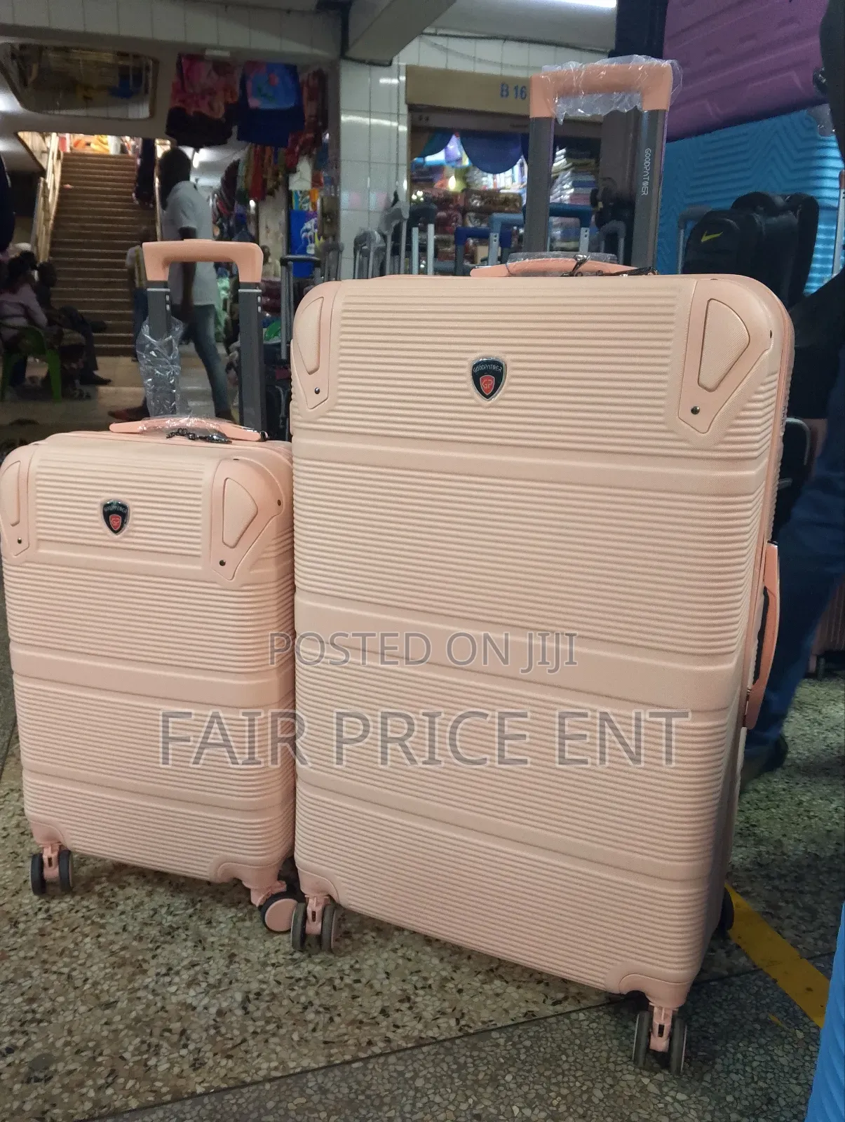 Original Rubber Plastic Suitcases.Large.( Gold)