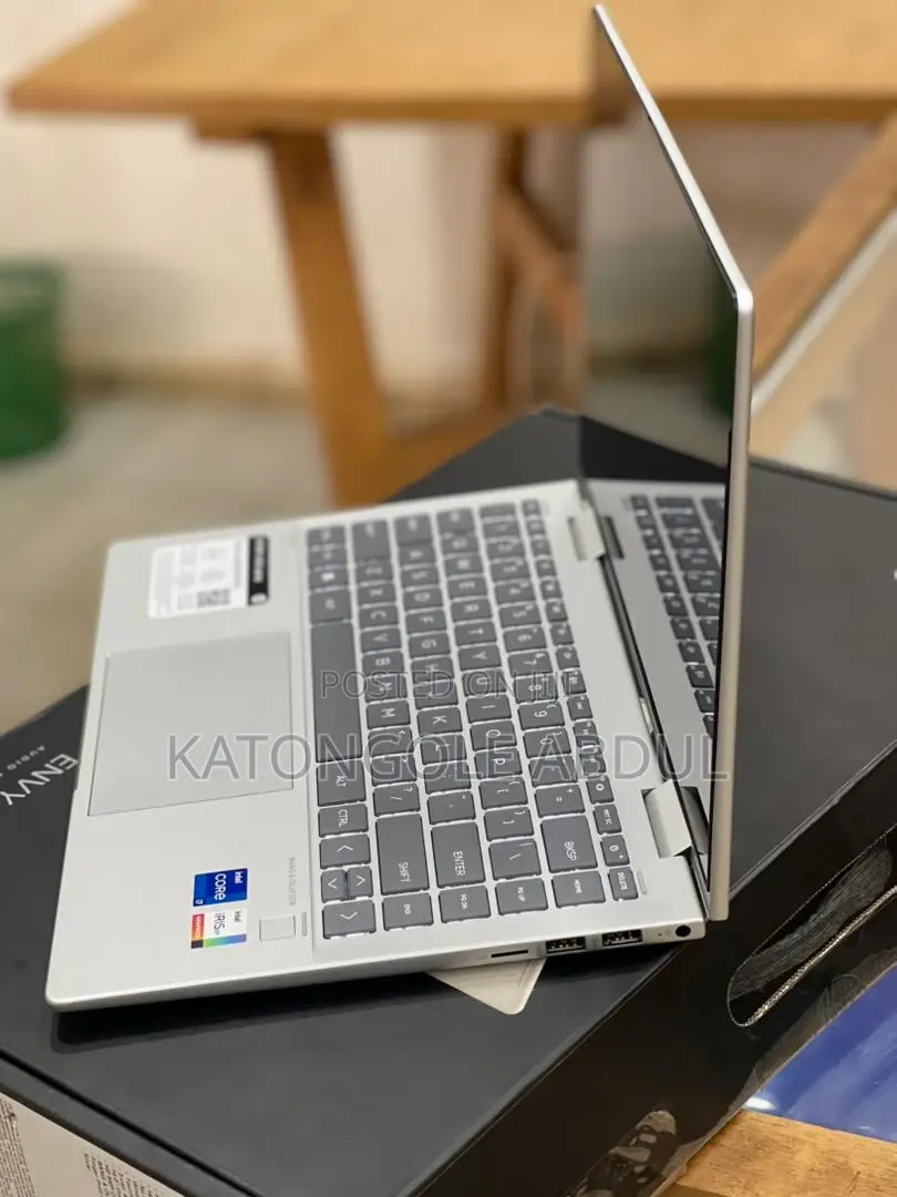 New Laptop HP Envy X360 16GB Intel Core I7 SSD 1T