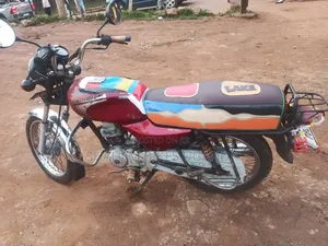 Bajaj Boxer 2022 Red