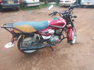 TVS HLX 125 2022 Red