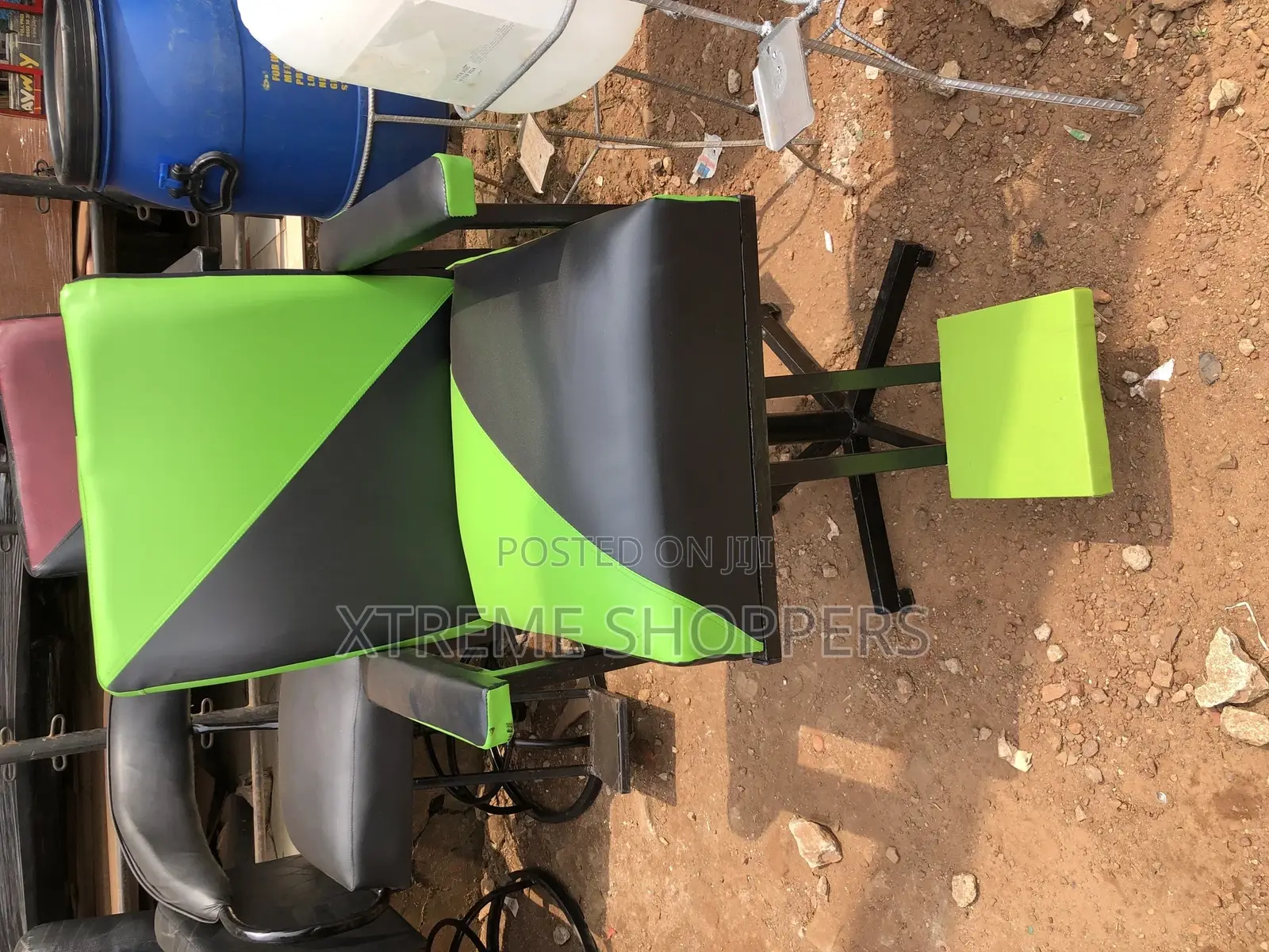 Barber Chair / Saloon Chair